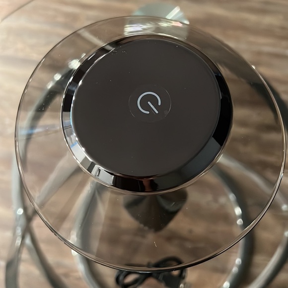 2 Battery chargeable lamps - Picture 6 of 10